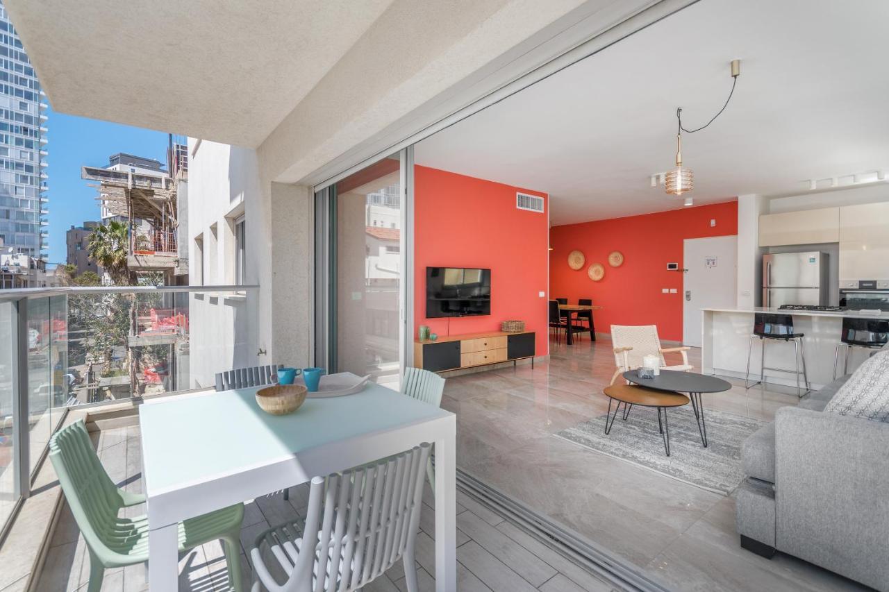 3 Bedrooms Apt Balcony & Parking Near Banana Beach Tel Aviv Ngoại thất bức ảnh