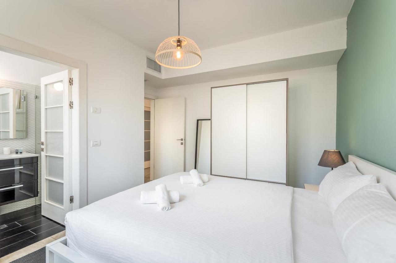 3 Bedrooms Apt Balcony & Parking Near Banana Beach Tel Aviv Ngoại thất bức ảnh